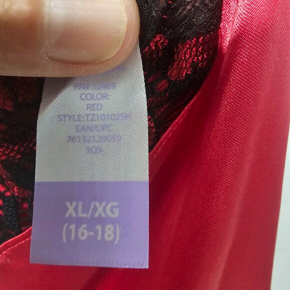 Secret Treasures Tank Cami Red Black Satin Lace Goth Whimsigoth Fairy XL - Picture 10 of 12